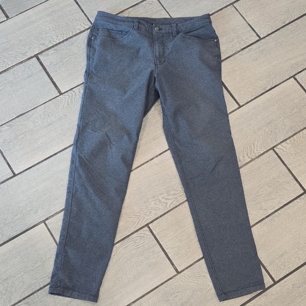 Lululemon Commission Pant Slim – Size‎ 32 Navy L6